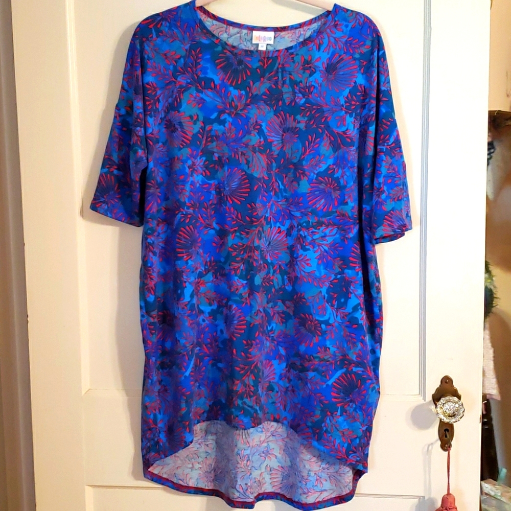 LulaRoe Ladies Shirt / Night Shirt